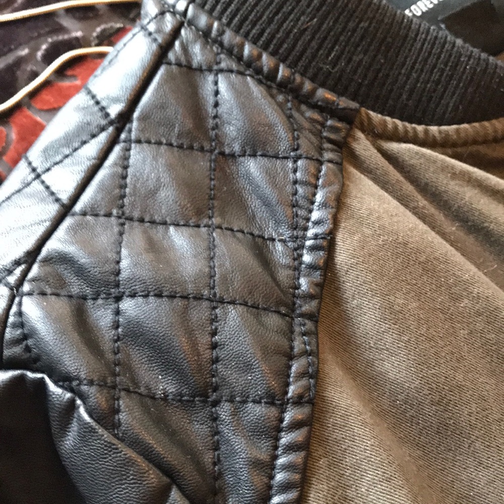 Bomber Jacket - Picture 5 of 6